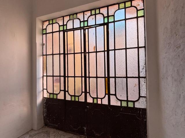 ALQUILER CASA 3 DORMITORIOS ALBERDI A METROS DE AV. COLON