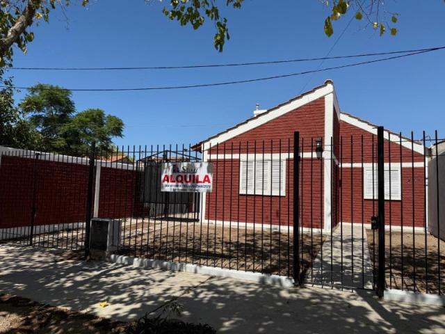 Alquiler – Casa, 3 Dormitorios. Reciclada A Nueva En B° Natania Xv Rivadavia