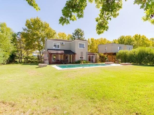 ALQUILER CASA 4 AMB C/ JARDIN, PILETA AMOBLADA