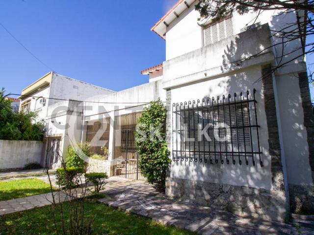 ALQUILER CASA 4 DORMITORIOS, 3 BAÑOS, PILETA, JARDIN, QUINCHO, BARRIO ROQUE SAENZ PEÑA, ROSARIO