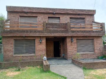 Alquiler Casa 4 dormitorios 40 años, 1 cochera, 194m2, Bossi 200, 2000 Norte, Buenos Aires | Argenprop