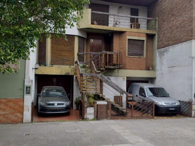 Alquiler Casa 4 dormitorios, 4 cocheras, Avenida Gaona 4900, Floresta | Argenprop