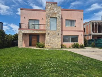 Alquiler Casa 4 dormitorios 5 años, 260m2, Ayres Plaza, Ayres Plaza, Buenos Aires | Argenprop