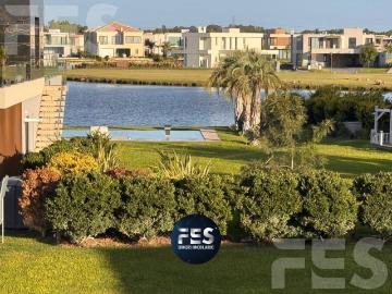 Alquiler Casa 4 dormitorios a estrenar, 210m2, 6 cocheras, Los Robles 5900, Ezeiza, Buenos Aires | Argenprop