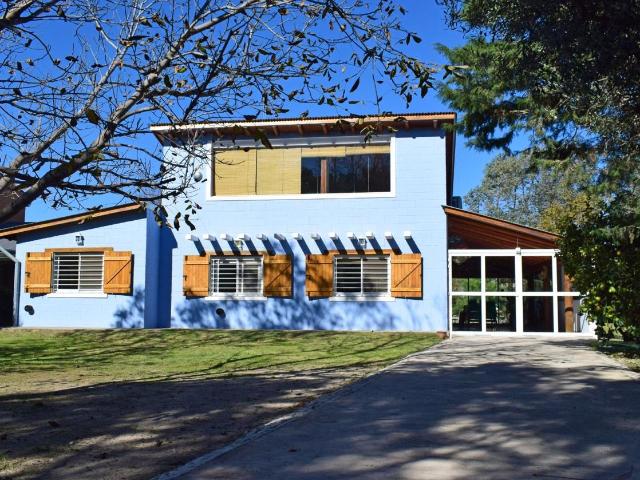 ALQUILER CASA 4 DORMITORIOS EN QUINTAS DE ITALIA 2 ZONA SUR