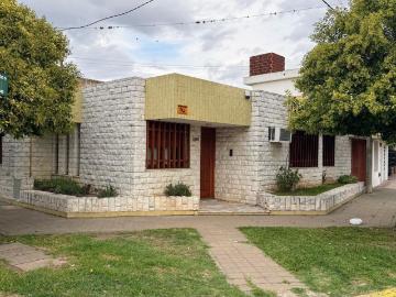 Alquiler Casa 50 años 2 dormitorios, 150m2, Oeste, San Carlos 598, San Lorenzo | Argenprop