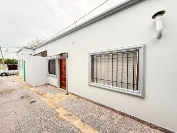 Alquiler Casa 50 años 2 dormitorios, 60m2, 1 cochera, España 500, Castelar, Partido de Morón | Argenprop