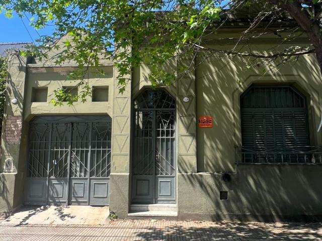 Alquiler Casa 50 años 3 dormitorios, 135m2, Norte, Av General Paz 7200, Villa Devoto | Argenprop