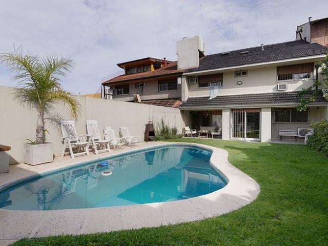 ALQUILER CASA 5 AMB. JARDIN PILETA MARTINEZ