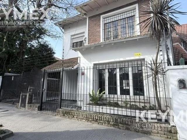 ALQUILER CASA 5 AMBIENTES MARTINEZ GRAN FONDO
