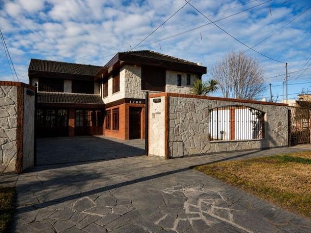 ALQUILER Casa 5 Ambientes San Salvador