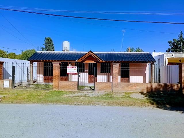 Alquiler Casa 5 años 2 dormitorios, 120m2, 1 cochera, Cuatro 321, Villa Parque Santa Ana, Santa María | Argenprop