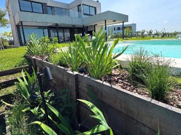 Alquiler Casa 5 dormitorios a estrenar, 2 cocheras, 394m2, Puertos, Barrio Costas 200, Puertos Barrio Costas | Argenprop