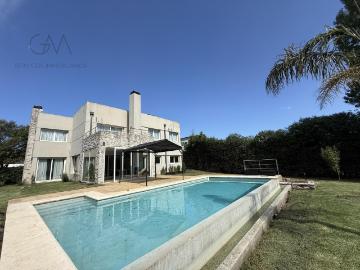 Alquiler Casa 5 dormitorios a estrenar, 350m2, 2 cocheras, Avenida Jorge Newbery 5000, Mar Del Plata | Argenprop