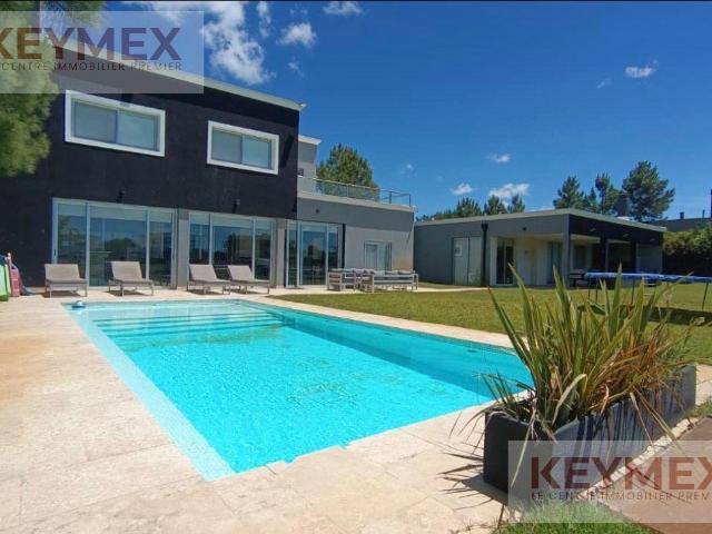 ALQUILER CASA 6 DORMITORIO COSTA ESMERALDA PINAMAR PILETA JARDIN VISTA A LAGUNA 16 PERSONAS 800XDIA ? 600m?