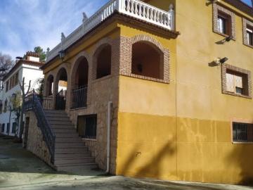 Alquiler Chalet en Afueras de Jaén Antigua Crtra. Granada, Jaén