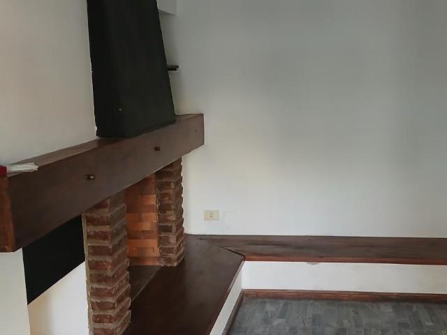 ALQUILER CHALET EN OLIVOS DE 7 AMB 3 BAÑOS FDO PARRILLA E/AU en Inmomap