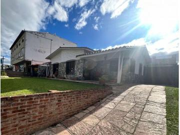 ALQUILER COMPLEJO DE CASA Y DOS DPTOS CENTRO VILLA CARLOS PAZ