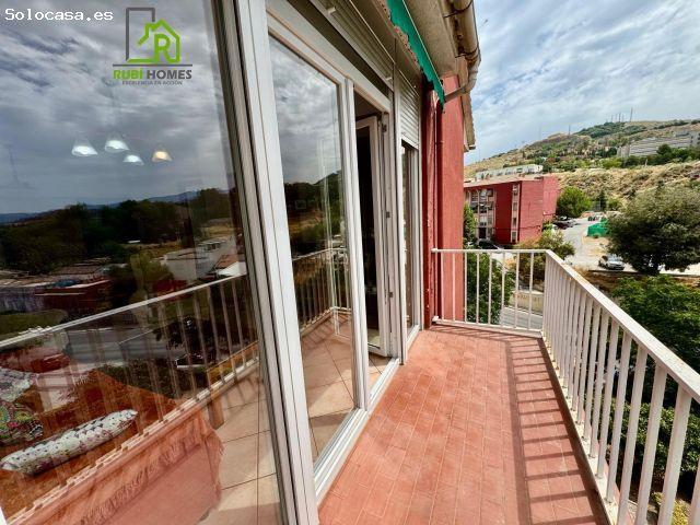 ALQUILER CON GRAN TERRAZA PARA ESTUDIANTES GRANADA