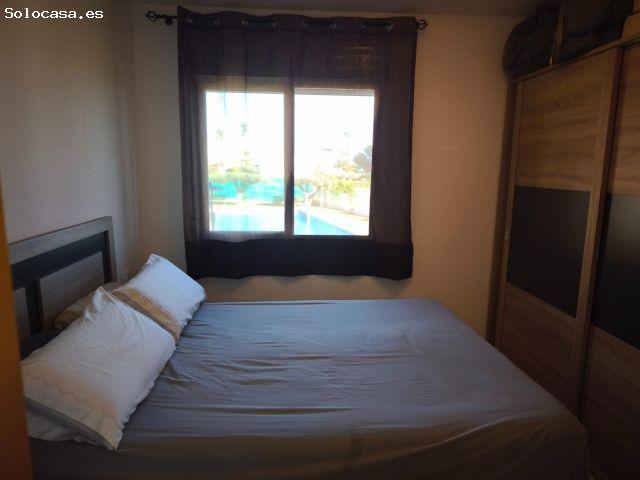 Alquiler de temporada en Alcanar Apartamento con jardín y piscina