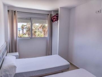 Alquiler de una casa en Cabanyal de 4 habitaciones y 2 baños perfecto para familia grande o grupos