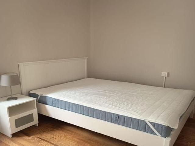 ALQUILER DE VIVIENDA, AMUEBLADA/ TAMBIEN POR HABITACIONES