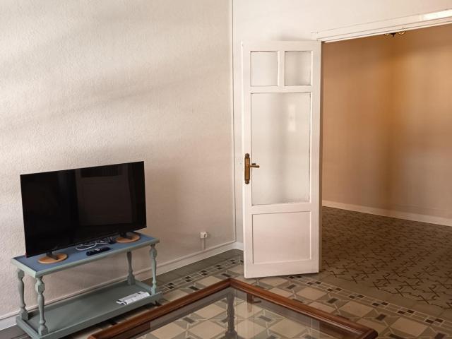 ALQUILER DE VIVIENDA, AMUEBLADA/ TAMBIEN POR HABITACIONES