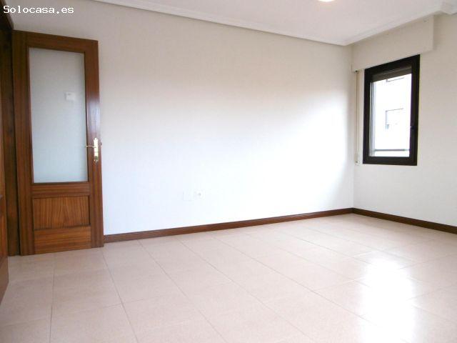 ALQUILER DE VIVIENDA CON TRES DORMITORIOS EN ZONA SUR