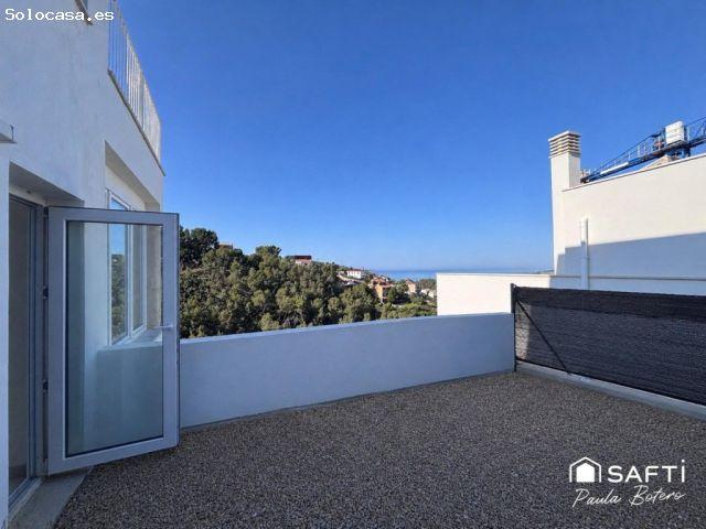 Alquiler de vivienda de obra nueva con vistas al mar. Urb Quintmar de Sitges. SIN AMOBLAR. SIN PISCI