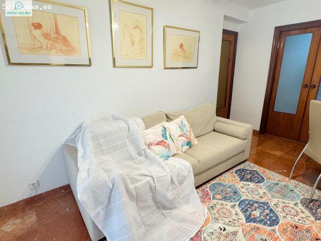 ALQUILER DE VIVIENDA EN URBANIZACIÓN MANZANARES, CON PISCINA, JARDINES, PARKING Y TODOS LOS SERVICIO
