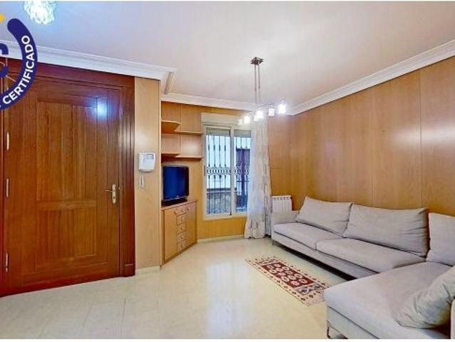 ALQUILER DE VIVIENDA EXCLUSIVA EN CHIVA: CONFORT, DISEÑO Y UBICACIÓN INMEJORABLE