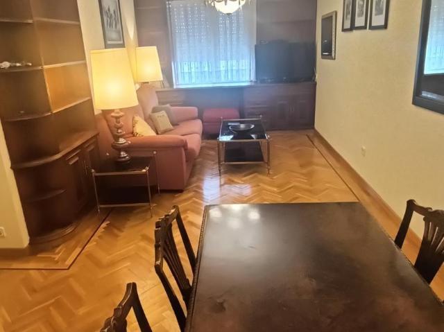 ALQUILER DE AMPLIO APARTAMENTO EN EL CENTRO DE PONFERRADA 600€