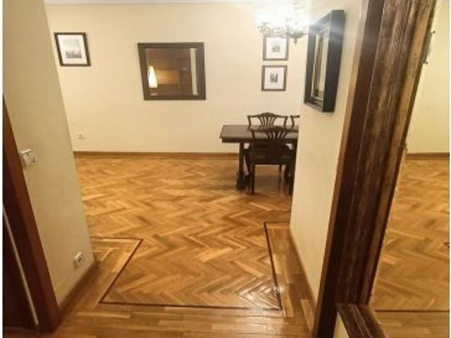 ALQUILER DE AMPLIO APARTAMENTO EN EL CENTRO DE PONFERRADA 600€