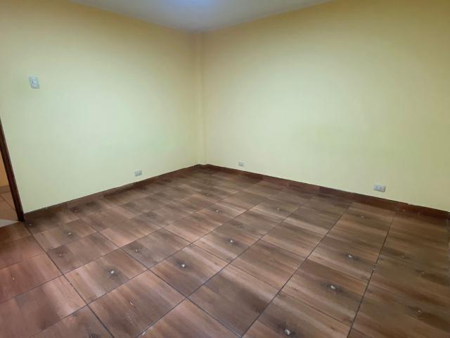 Alquiler de Amplio departamento en Independencia de 2 dorm