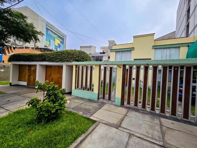 ALQUILER DE AMPLIA CASA CON JARDÍN EN SURCO