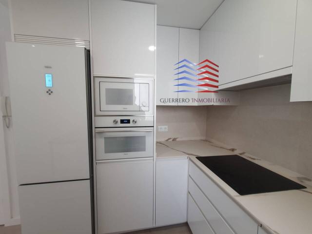 ALQUILER DE APARTAMENTO ACOGEDOR EN CALLE NARVÁEZ, MADRID | 1.650 €/mes + comunidad y conserje incluidos