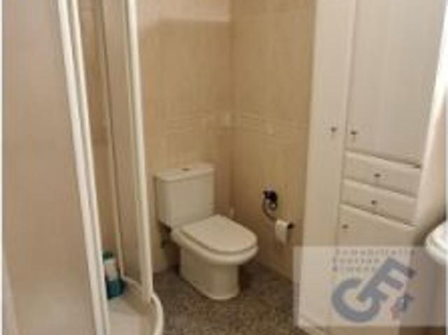 ALQUILER DE APARTAMENTO AMUEBLADA CON GARAJE