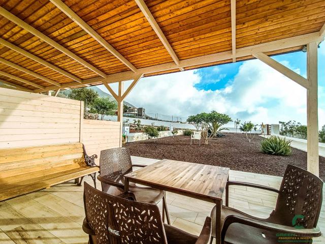 Alquiler de apartamento en finca rural en Guía de Isora con terraza, jardín y vistas al mar