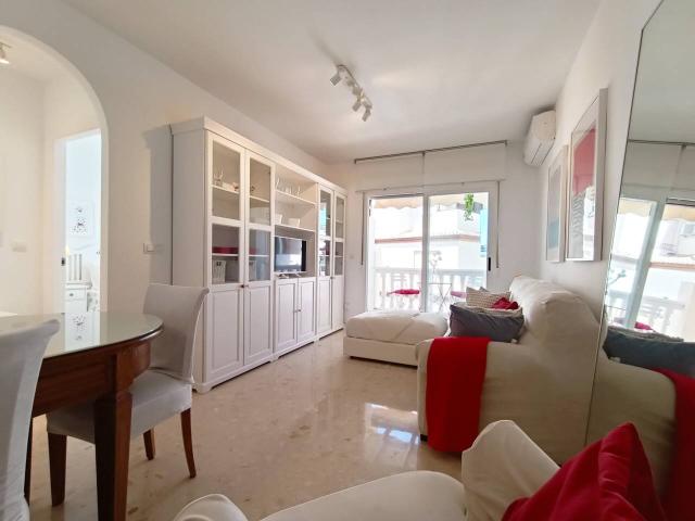 ALQUILER DE APARTAMENTO EN LA PLAYA DE LA HERRADURA