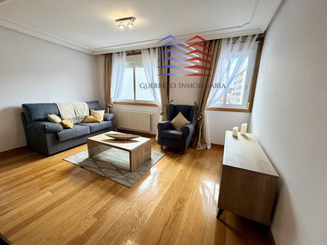 ALQUILER DE APARTAMENTO EXTERIOR CASI A ESTRENAR EN PLENO CENTRO – C/ SANTO DOMINGO | 850 €/mes COMUNIDAD Y GARAJE INCL