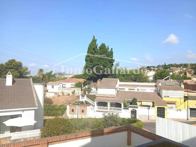 Alquiler de apartamento sin amueblar en Miraflores de El Palo. NO mascotas