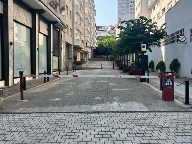 Alquiler de ático en Calle de García Barbón, 48 b