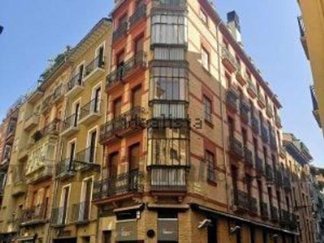 Alquiler de ático en Calle de la Estafeta, 81