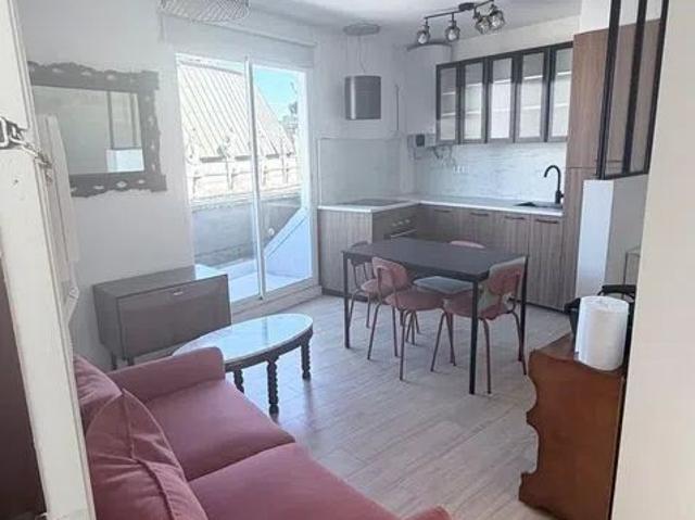 Alquiler de ático en Calle Policarpo Sanz