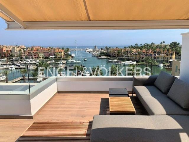 Alquiler de ático en Puerto de Sotogrande La Marina