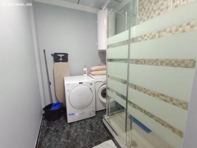 Alquiler de bajo con 4 habitaciones para estudiantes en la avenida principal de Puerto de la Torre