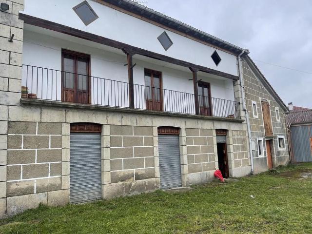 Alquiler de casa o chalet independiente en Calle Agüera