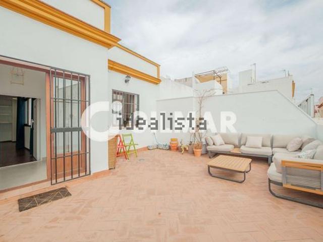 Alquiler de casa o chalet independiente en Calle Betis Pagés del Corro