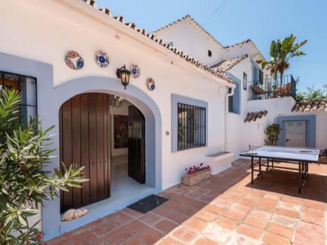 Alquiler de casa o chalet independiente en Calle del Lago, 4 No