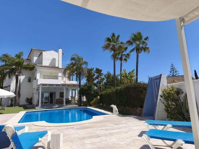 Alquiler de casa o chalet independiente en Calle Monte Biarritz